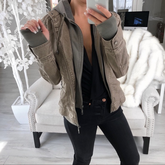 OUTT OF STOCKK - Picture 3 of 7